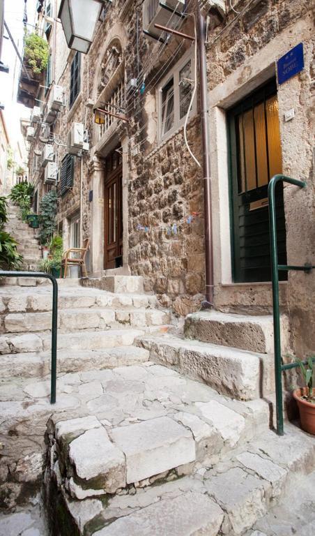 Private Accomodation Linda Dubrovnik Exterior foto